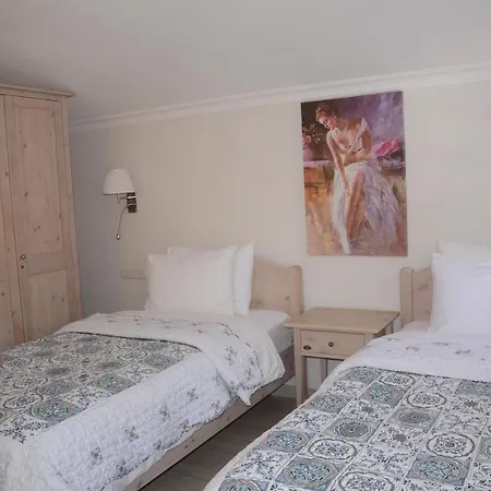 Berg Hotel 3*