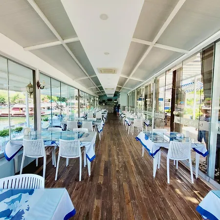 Berg Hotel 3*