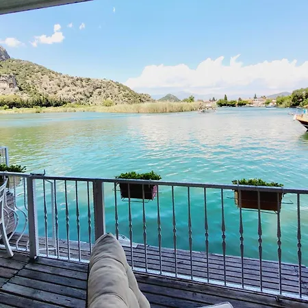 מלון Berg דליאן