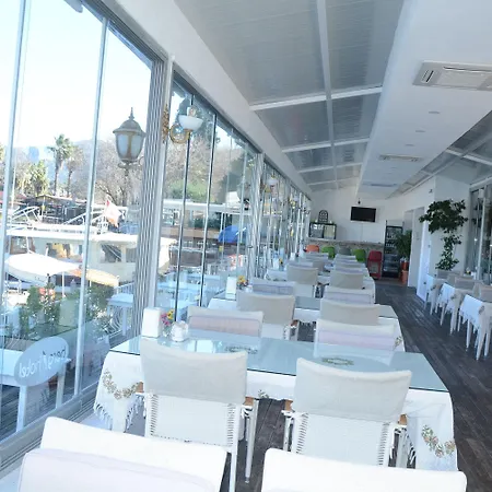 Hotell Berg 3*